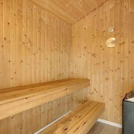 Holiday home Folke - 250m From The Sea In Se Jutland By Interhome