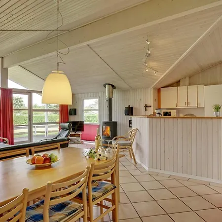 Folke - 250m From The Sea By Interhome Feriehus